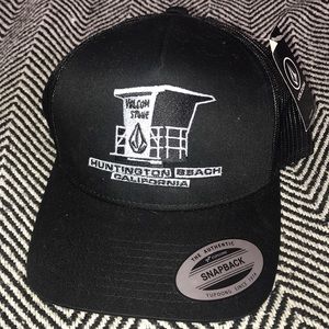 Brand new Volcom SnapBack hat